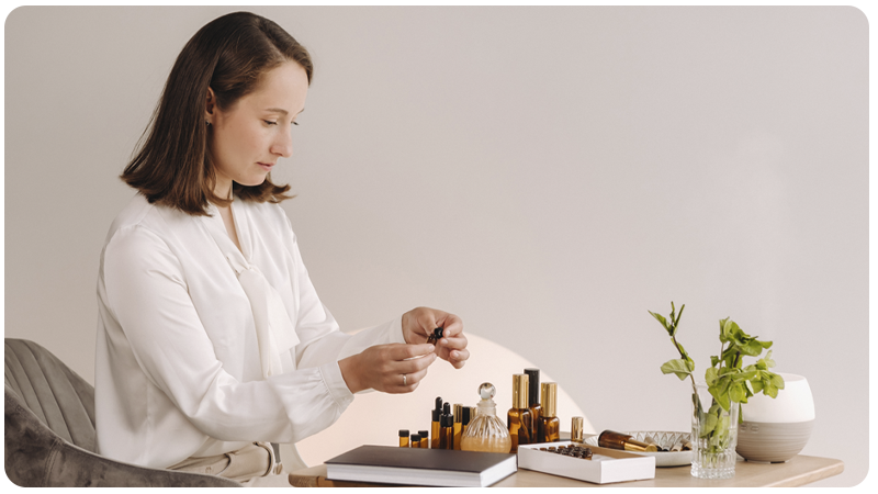 ароматерапия, ароматерапевт, ольфактотерапия, ольфактотерапевт, эфирные масла